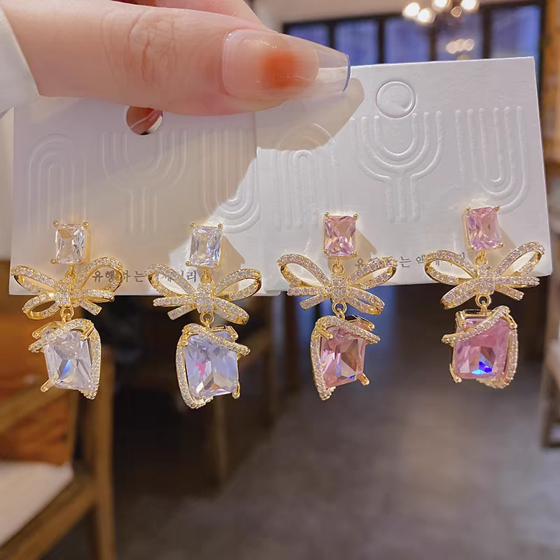 Bow Stone Earings