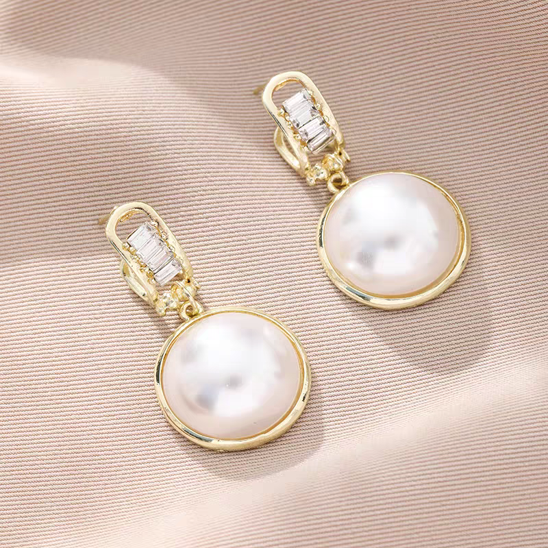 Pearl Earings