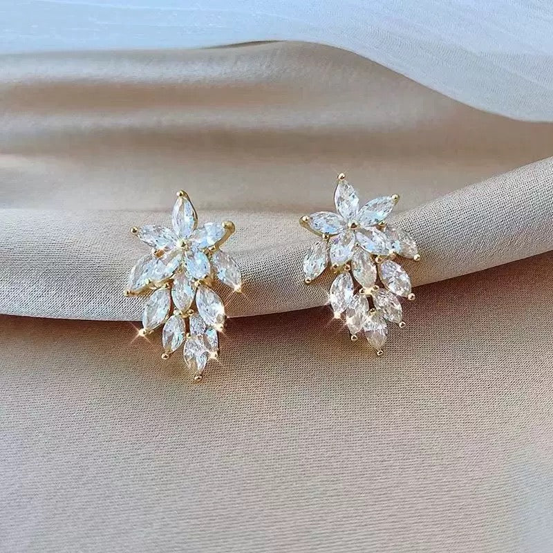 Petals Crystals Earrings