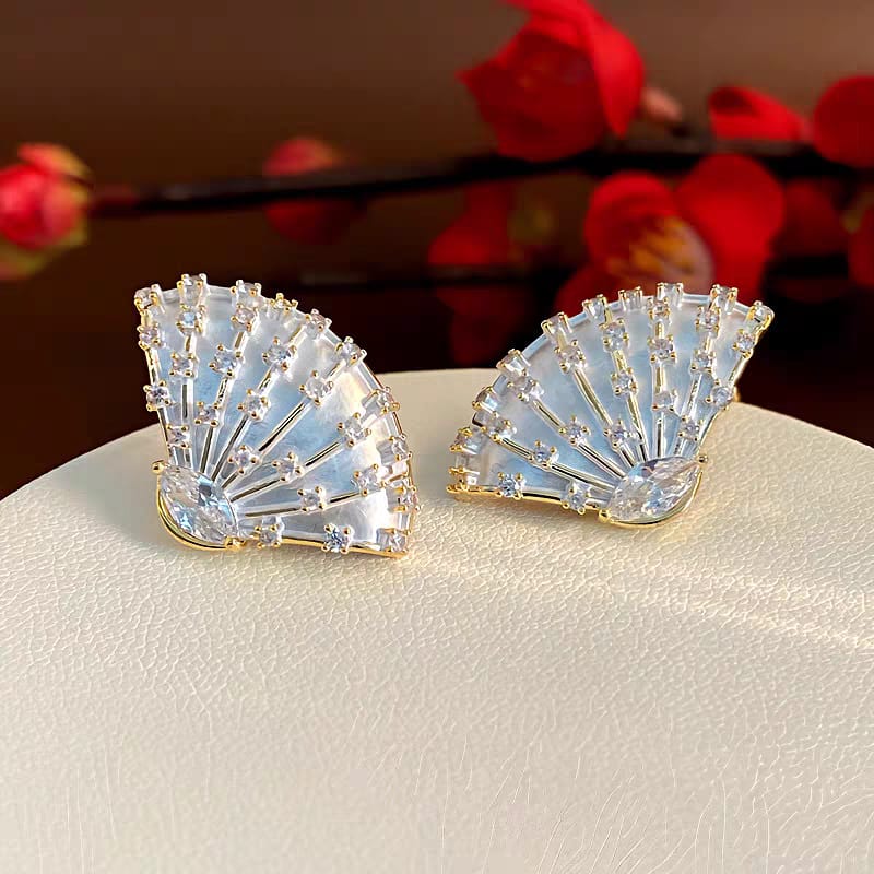 Shell Pearl Earings