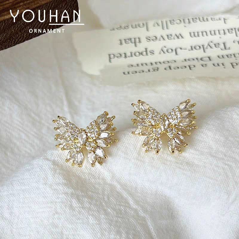 Premium Pearl Butterfly Earrings