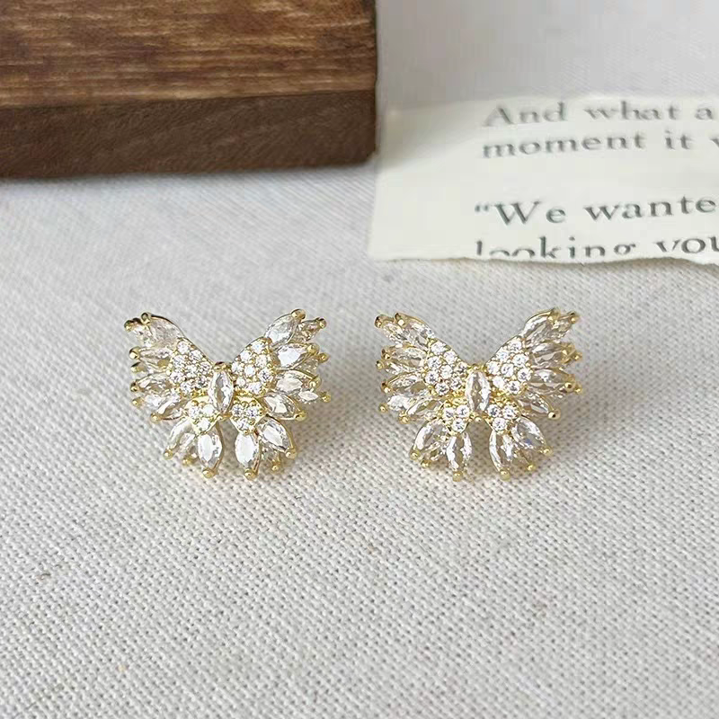 Premium Pearl Butterfly Earrings