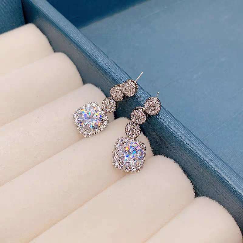Hanging Quartz Crystal Premium Earrings