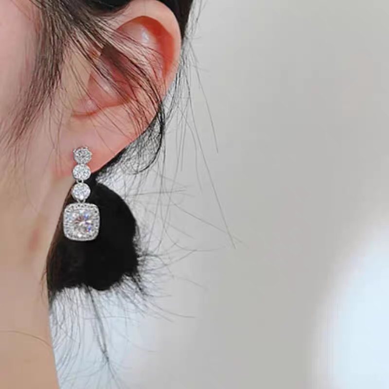 Hanging Quartz Crystal Premium Earrings