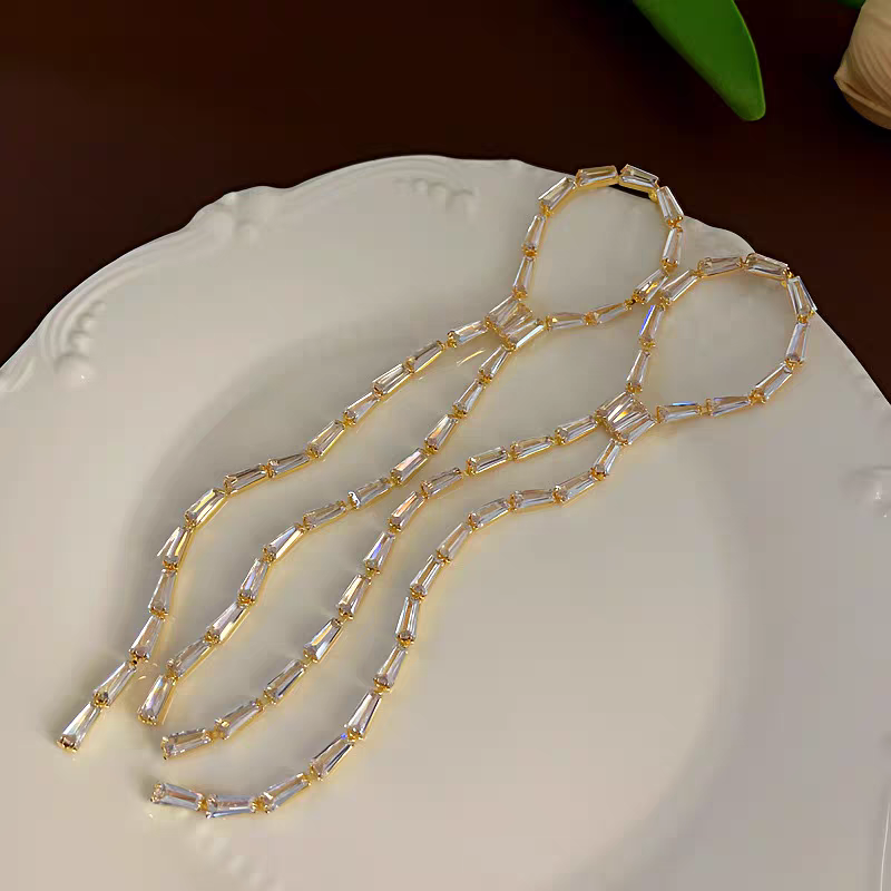 Premium Shinny Hanging Crystals Earrings
